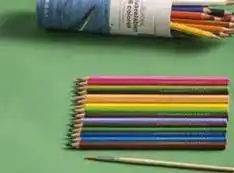 Tubo com 36 lapis de cor aguarelaveis
