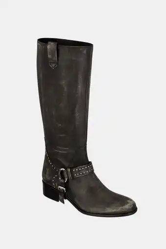 Bota de pele com tachas limited edition