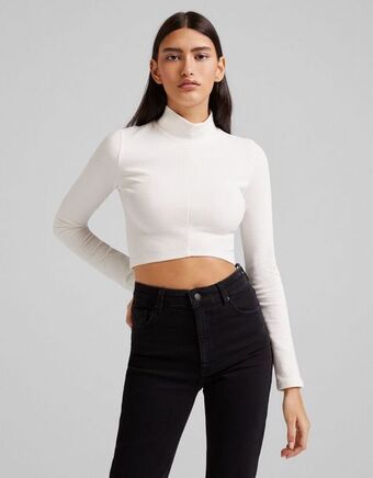 Bershka T-shirt de manga comprida com gola alta promoção