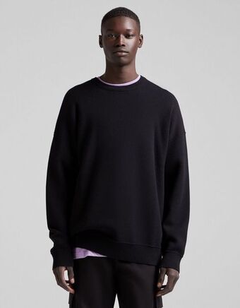 Bershka Sweater com decote redondo promoção