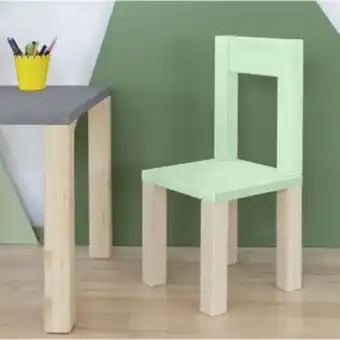 Cadeira infantil opee com encosto verde