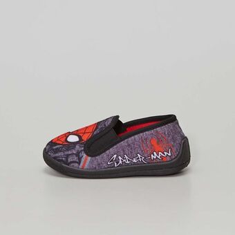 Kiabi Pantufas 'homem-aranha' promoção
