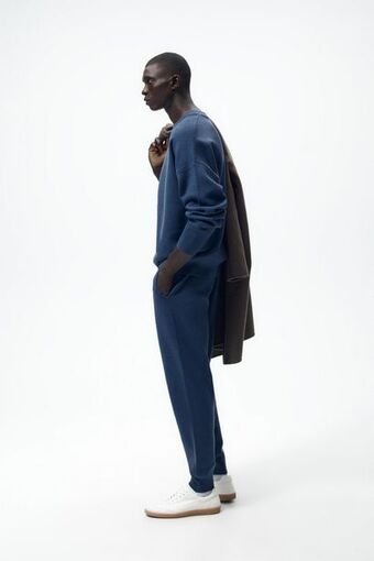 Zara Pantaloni jogger din tricot Ofertă