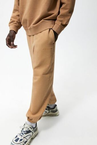 Zara Pantaloni jogger cu text Ofertă