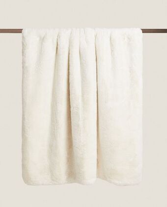 Zara Home Pătură din imitație de blană Ofertă