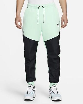 Nike Nike sportswear tech fleece Ofertă