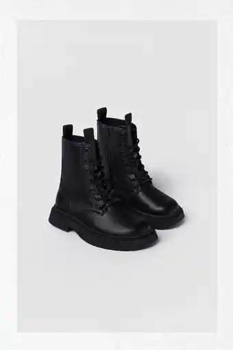 Zara Kids/ ghete cu șireturi Ofertă