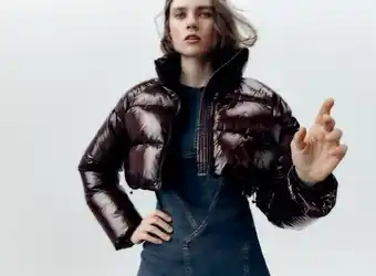 Zara Geacă crop matlasată lucioasă Ofertă