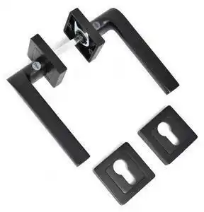 Favi Set manere cu arc pentru usi de interior din lemn yale siena cu rozete pentru cilindru culoare negru mat 35-zr-8x8-a002-ce-56 Ofertă