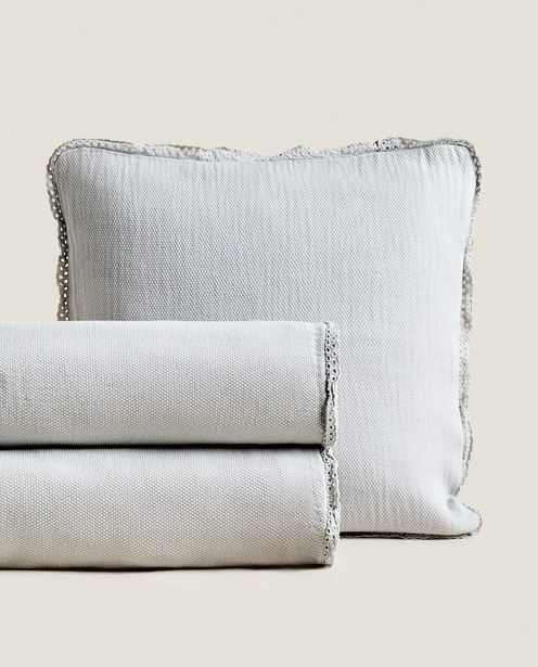 Zara Home Cuvertură cu jacquard și danteluță Ofertă