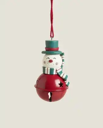 Ornament om de zăpadă cu clopoțel