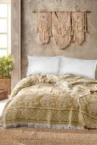 Favi Cuvertura pat dublu, bumbac 100%, mustar/imprimeu elefanti, 220 x 240 Ofertă