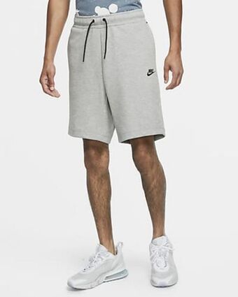 Nike Nike sportswear tech fleece Ofertă