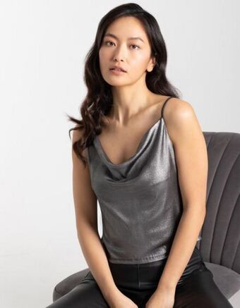 Takko Femei top cropped - decolteu cascadă Ofertă