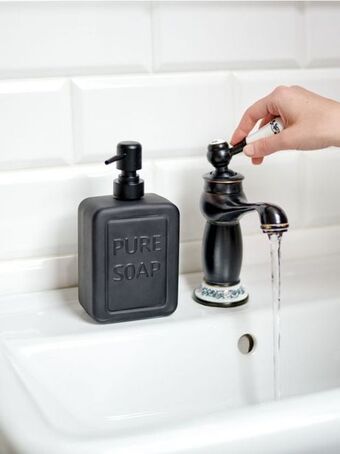 Dozator pentru săpun lichid