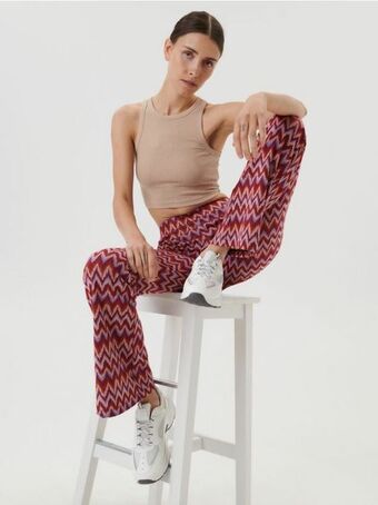 Sinsay Pantaloni flare Ofertă