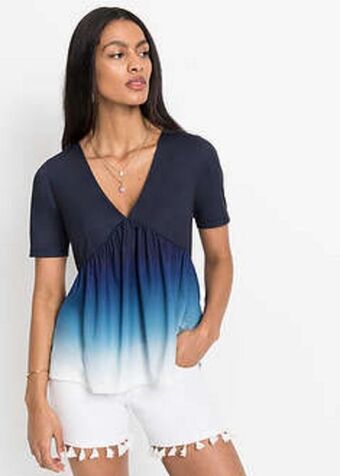Tricou cu decolteu în v
