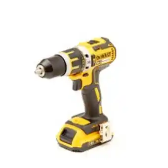 Brico Depôt Masina de gaurit si insurubat, cu percutie, acumulator, 2 ah, 60 nm • dewalt Ofertă