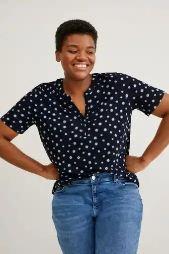 Tricou - cu flori