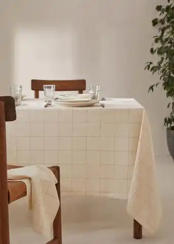 MANGO Față de masă în carouri din bumbac 150x150 cm Ofertă