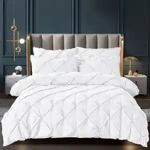 Favi Lenjerie de pat 2 persoane, bumbac finet, cu pliuri brodate, 6 piese, pre53 Ofertă