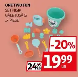 Auchan One Two Fun set nisip găletușă & Ofertă