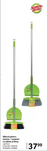 Selgros Mătură pentru interior/exterior cu mâner şi făraş Ofertă