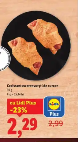 Lidl Croissant cu crenvurști de curcan Ofertă