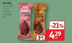 Auchan AUCHAN Înghetată pe båt zmeură / caramel Ofertă