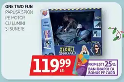Auchan One Two Fun papușă spion pe motor cu lumini și sunete Ofertă