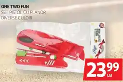 Auchan One two fun set pistol cu planor Ofertă