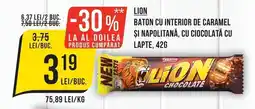 Mega Image Lion baton cu interior de caramel si napolitană, cu ciocolată cu lapte Ofertă
