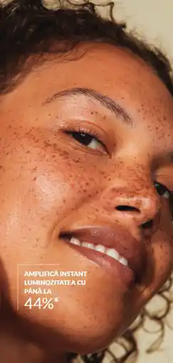 Avon Amplifică instant luminozitatea cu până la 44%* Ofertă