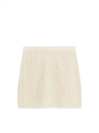 Mini crochet skirt