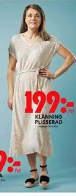 ICA Maxi Klänning plisserad erbjuda