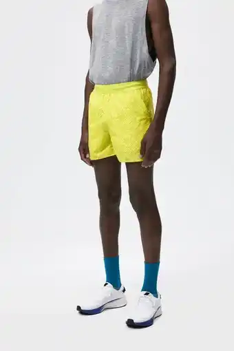 ZARA Reflective running shorts erbjuda