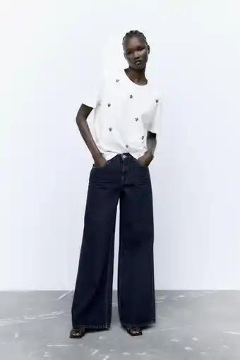 ZARA Jewelled t-shirt erbjuda