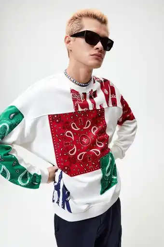 ZARA Patchwork bandana sweatshirt erbjuda