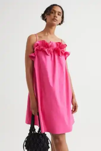 H&M Klänning med volanger erbjuda