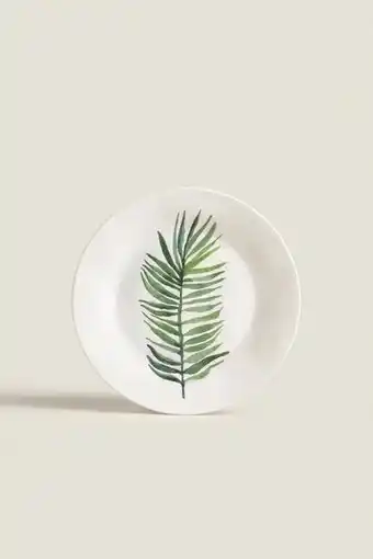 Dessert plate with leaf print