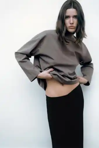 ZARA High neck t-shirt erbjuda
