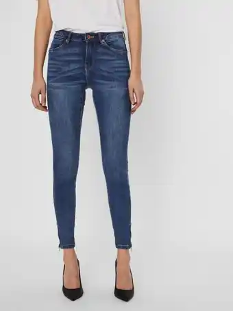 Vero Moda Slim fit jeans erbjuda