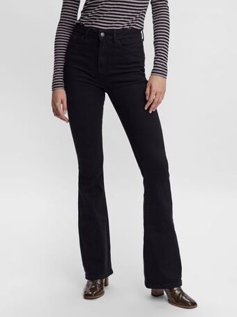 Vero Moda Utsvängd passform jeans erbjuda