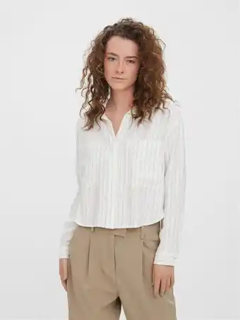 Vero Moda Cropped fit skjortkrage skjorta erbjuda