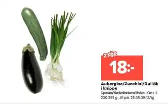 Coop Extra Aubergine/Zucchini/Gul lök i knippe erbjuda