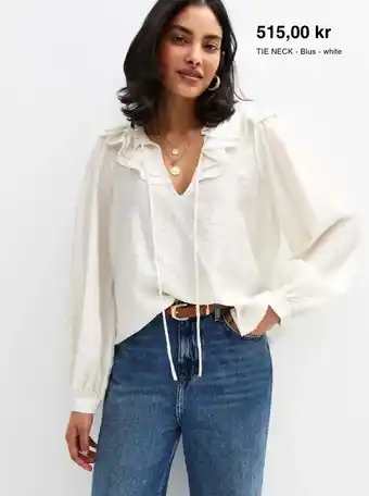 Zalando TIE NECK - Blus - white erbjuda