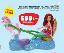Lekia DISNEY PRINCESS FASHION DOLL ARIELS’S CHARIOT erbjuda