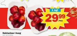 Pekås Nektariner i korg erbjuda