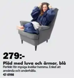 Biltema Pläd med luva och ärmar, blå erbjuda