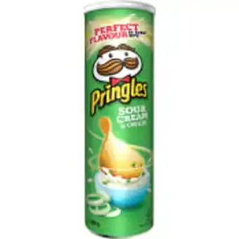 ICA Maxi Chips sourcream & onion 200g pringles erbjuda